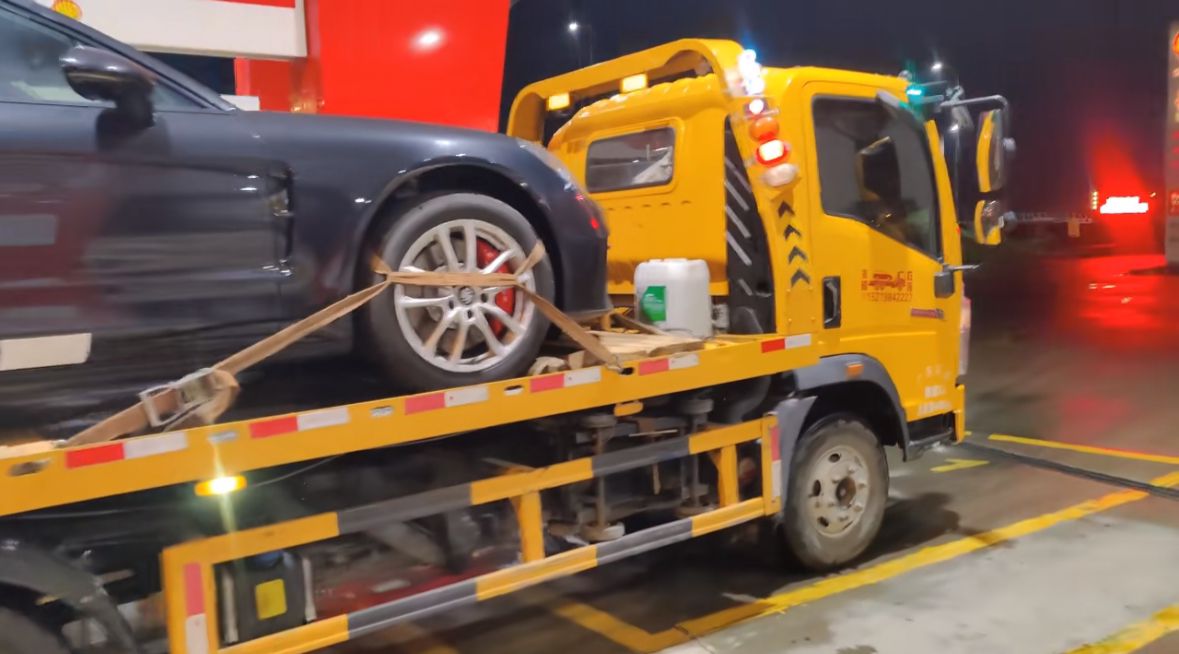 福州行车途中遇到突发状况该如何呼叫道路救援？